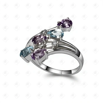 Кольцо с топазами, аметистами и фианитами, золото 585 II Категория, вес 3.12 г.