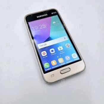 Смартфон Samsung Galaxy J1 Mini Prime (2016) 