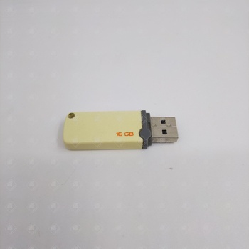 USB QUMO 16 GB