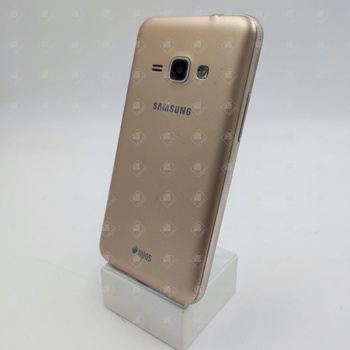 Смартфон Samsung Galaxy J1 (2016) SM-J120F/DS