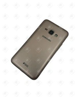 Смартфон Samsung Galaxy J1 (2016)