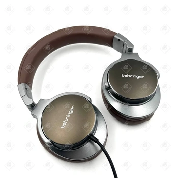 Студийные наушники Behringer BH470