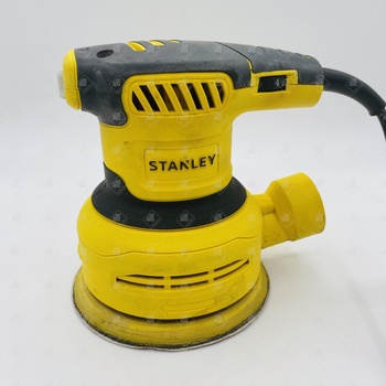 Эксцентриковая шлифмашина STANLEY SS30-RU