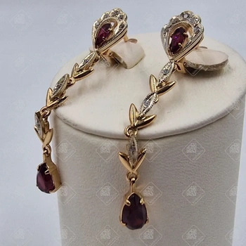 Серьги с фианитами, золото 585 II Категория, вес 5.65 г.