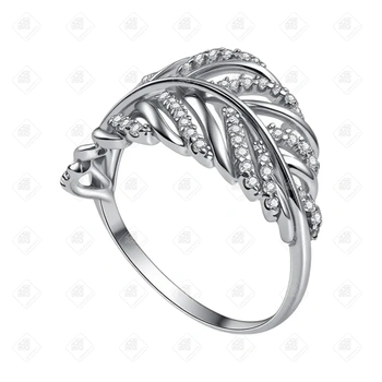 кольцо с фианитами, серебро I категория 925, вес 2.64 г.