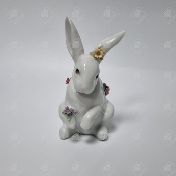 Статуэтка Lladro Сидящий кролик с цветами