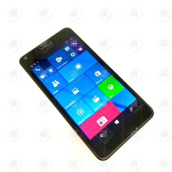 Смартфон Microsoft Lumia 640 3G Dual Sim