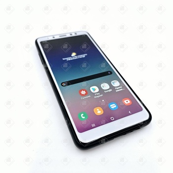 Смартфон Samsung Galaxy A8+