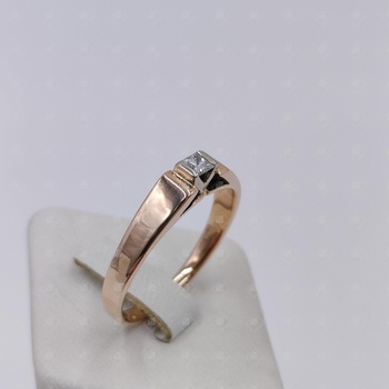 Кольцо с бриллиантом , золото 585 II Категория, вес 3.86 г.