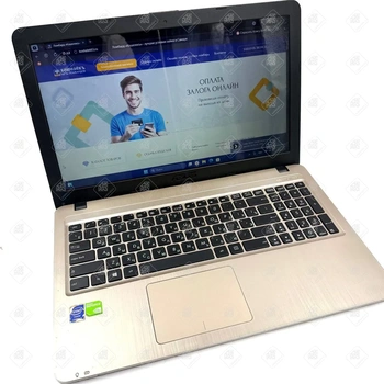Ноутбук ASUS x540 i3-4005U/GeForce 920M/8 ГБ/SSD 256GB