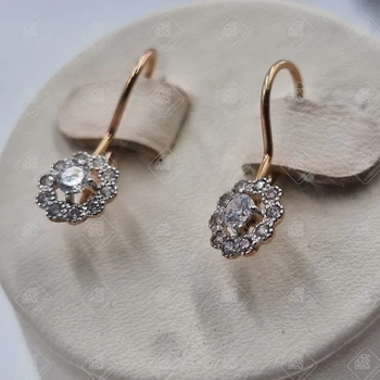 Серьги с фианитами, золото 585 (14K), вес 1.02 г.