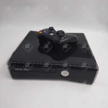 Игровая приставка XBOX 360