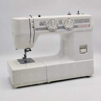 Швейная машина Janome J540