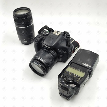 Фотоаппарат canon eos 600d с вспышкой и объективом