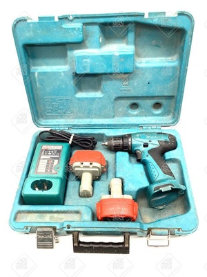 Шуруповерт Makita 6271D