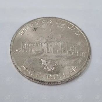 Монета Half dollar George Washington, серебро 999, вес 11.1 г.