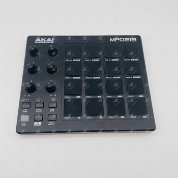 MIDI контроллер Akai MPD218