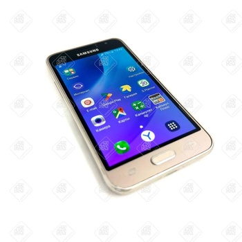 Смартфон Samsung Galaxy J1 (2016) 