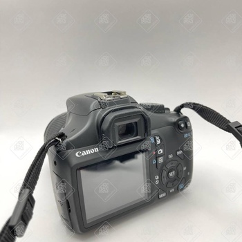 Зеркальный фотоаппарат Canon EOS 1100D