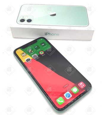 Смартфон iPhone 11