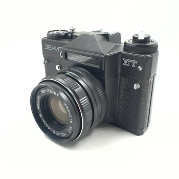 Зеркальный фотоаппарат «Зенит-ЕТ» 