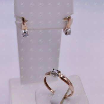 Набор серьги и кольцо с бриллиантами, золото 585 II Категория, вес 3.8 г.