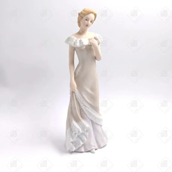 Статуэтка SBL девушка