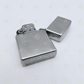 Бензиновая зажигалка Zippo