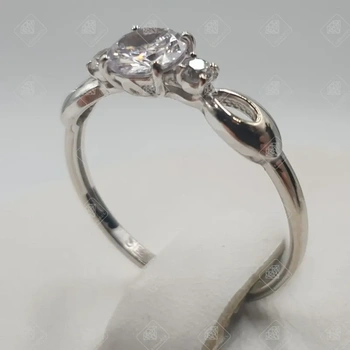 Кольцо с фианитами, золото 585 II Категория, вес 1.35 г.