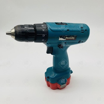 Дрель-Шуруповерт Makita 6226D