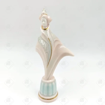 Статуэтка фарфоровая galos A terra