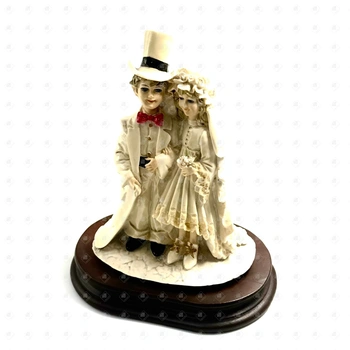 Статуэтка Belcari Capodimonte Style Bride & Groom