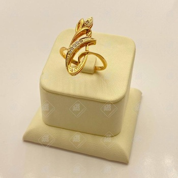 Кольцо с бриллиантами, золото 585 (14K), вес 4.58 г.