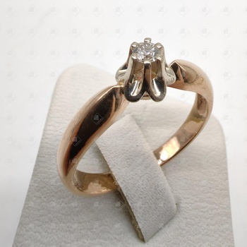 Кольцо с бриллиантом , золото 585 II Категория, вес 3.5 г.