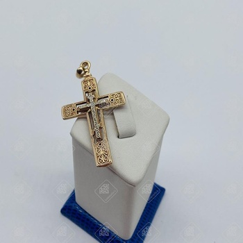 Крест с камнями , золото 585 II Категория, вес 5.26 г.