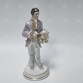 Статуэтка Графа Apulum Fine Porcelain